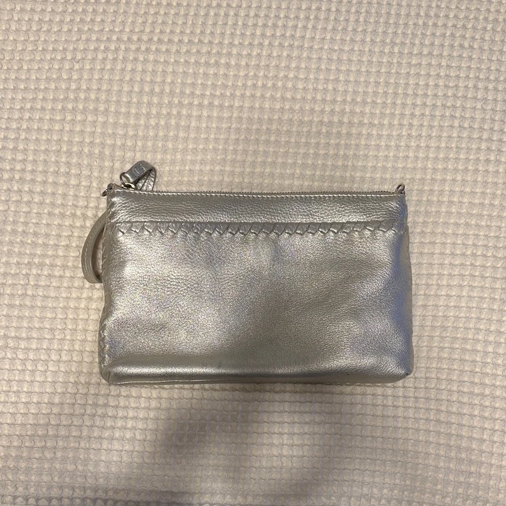 Jack Rogers Metallic Silver Wristlet - Picture 3 of 6